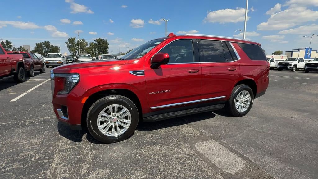Used 2023 GMC Yukon SLT AWD/4WD image 4