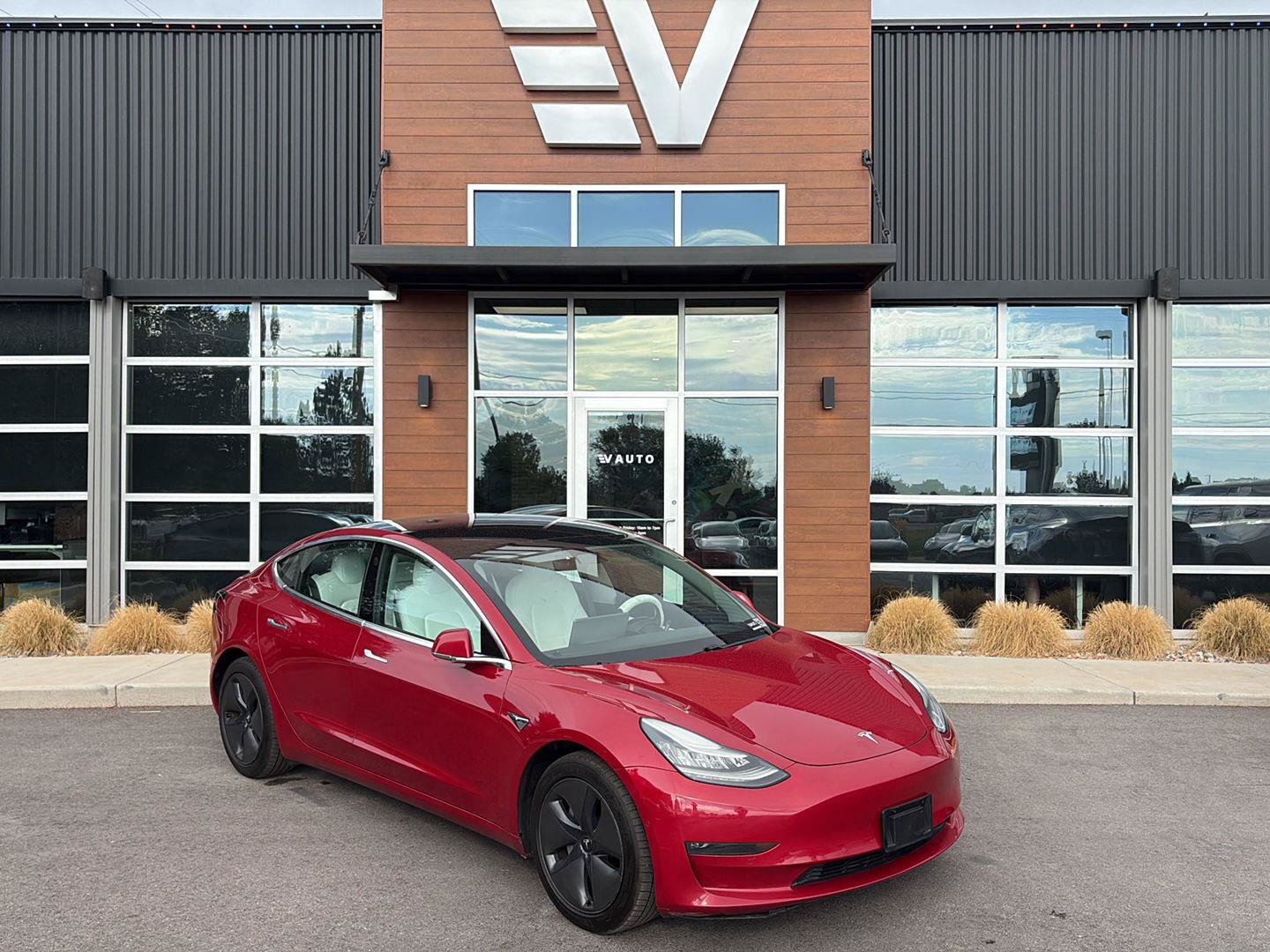 Used 2018 Tesla Model 3 Long Range AWD/4WD image 1