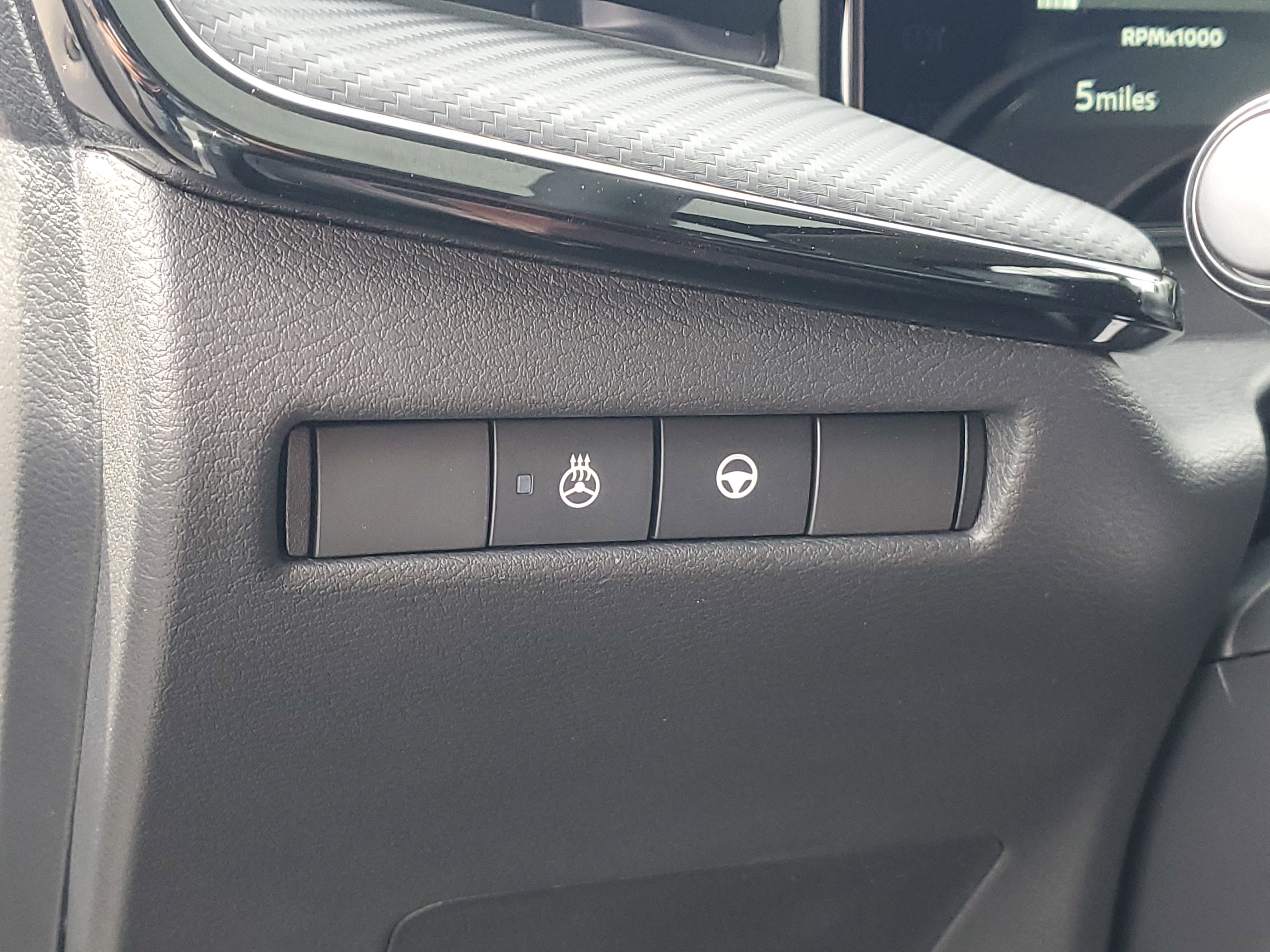 New 2026 Nissan Kicks SR w/ SR Premium Package AWD/4WD image 7
