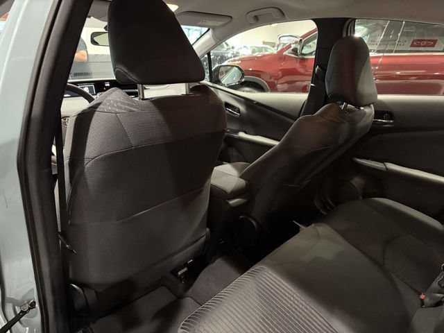 Used 2016 Toyota Prius Three FWD image 11