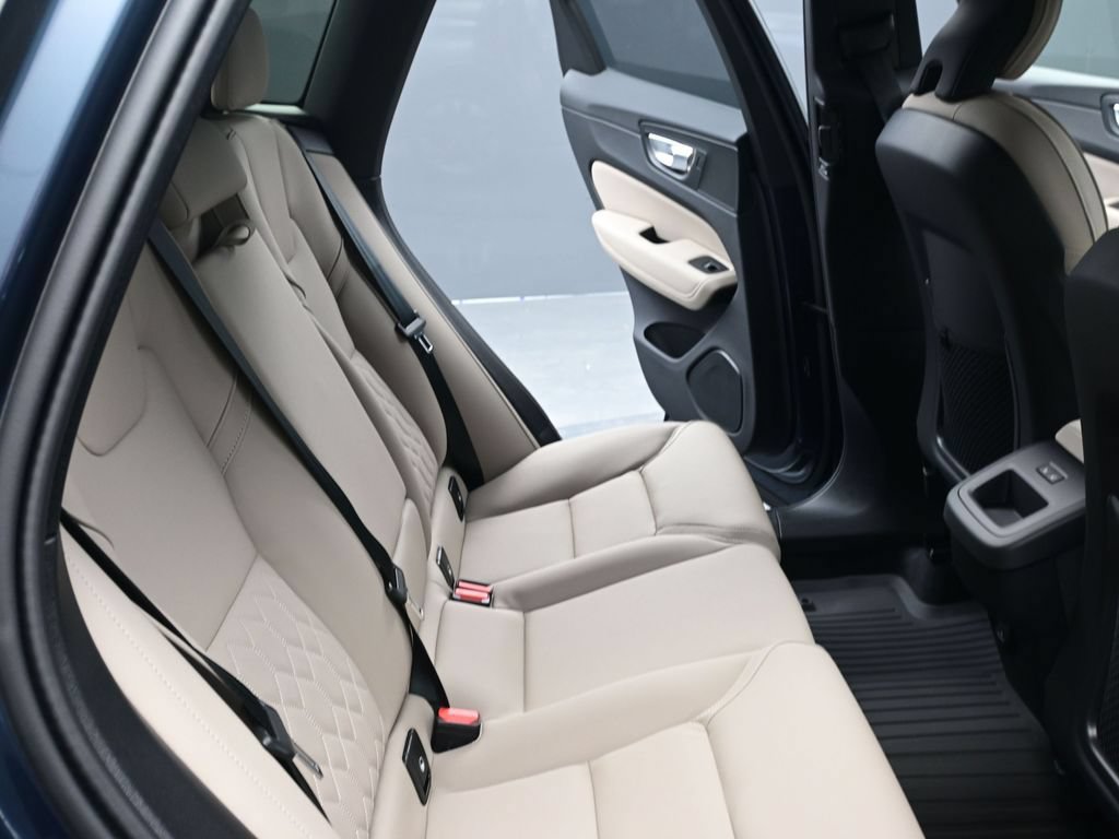 New 2026 Volvo XC60 B5 Plus w/ Climate Package AWD/4WD image 20