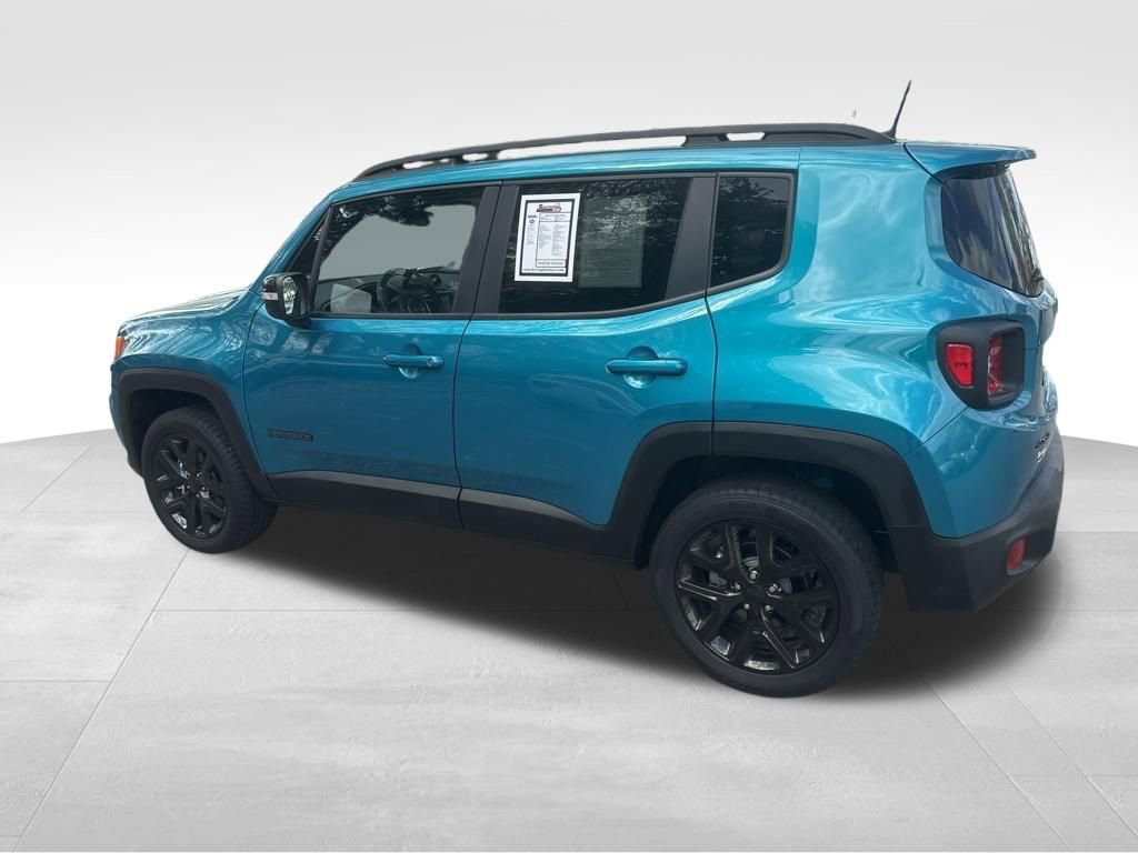 Used 2022 Jeep Renegade Altitude w/ Sun/Sound Group image 8