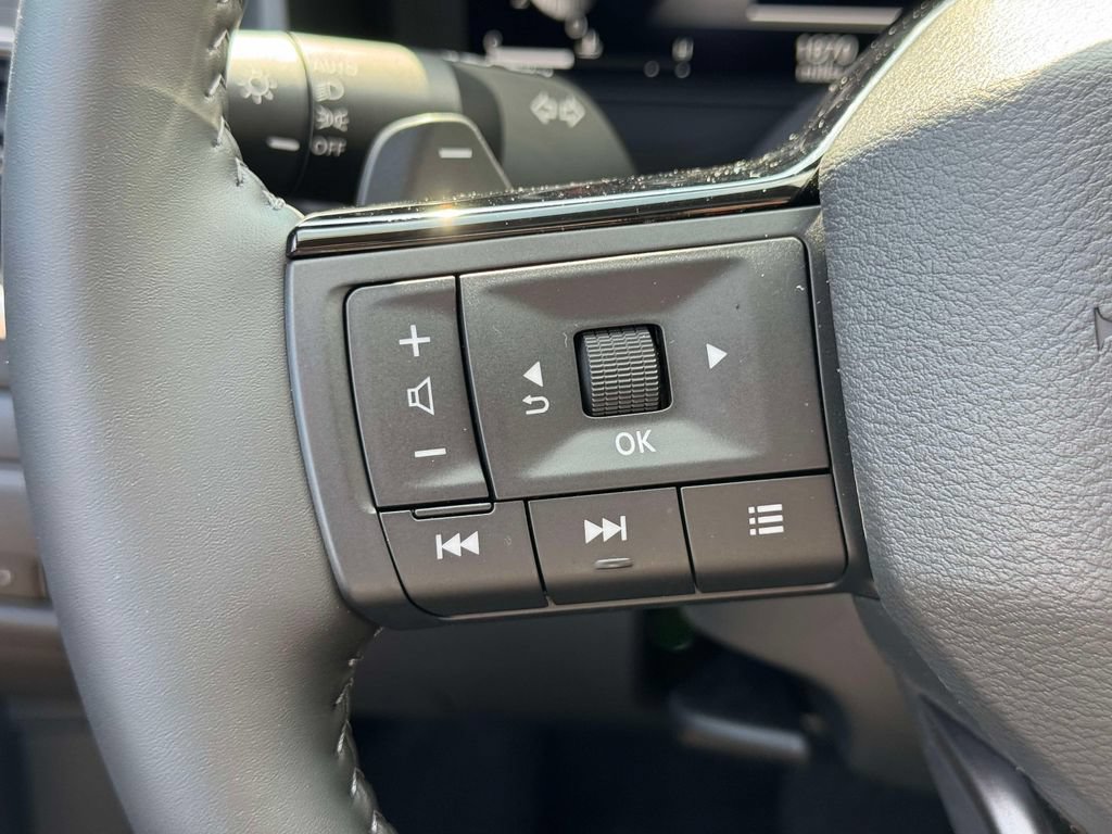 Certified 2026 Nissan Rogue Platinum AWD/4WD image 21