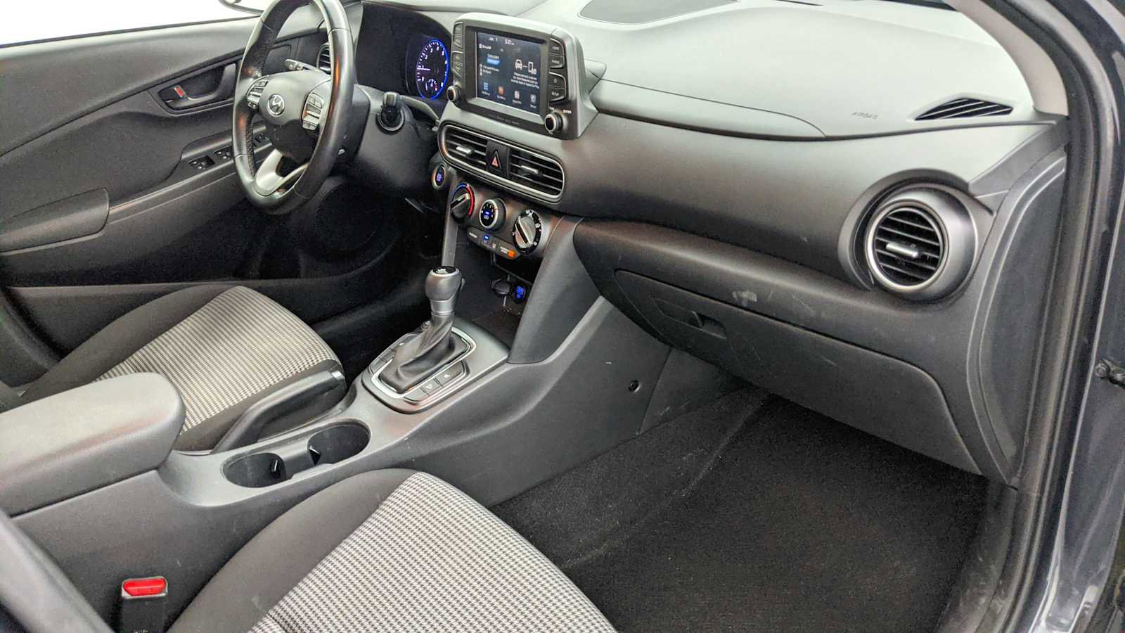 Used 2019 Hyundai Kona SEL w/ SEL Tech Package 02 image 22