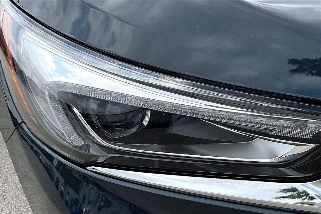 Used 2020 Buick Enclave Avenir w/ Avenir Technology Package AWD/4WD image 33