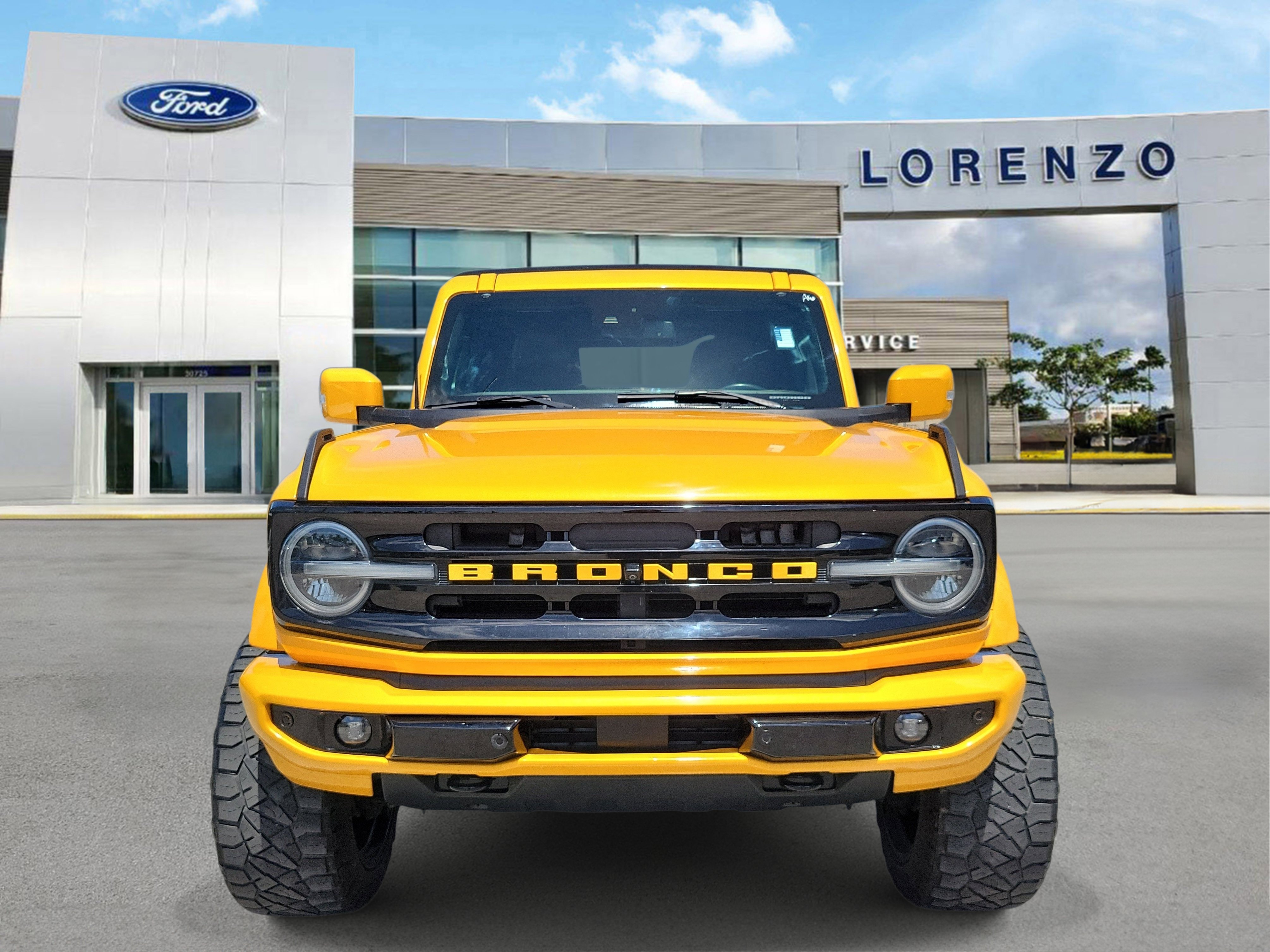 Used 2022 Ford Bronco Outer Banks AWD/4WD image 2