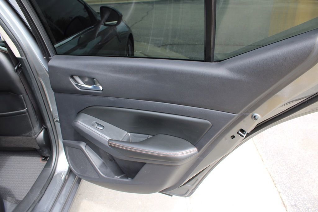 Used 2020 Nissan Altima 2.5 SR image 23
