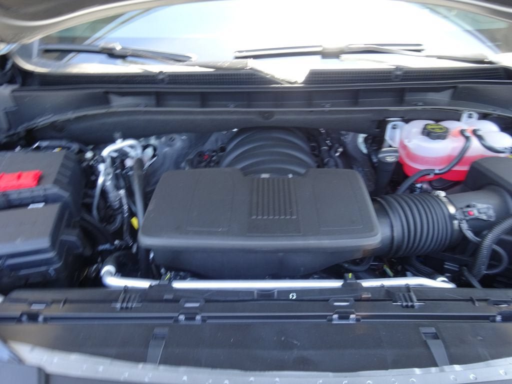 New 2026 GMC Yukon XL AT4 w/ AT4 Premium Plus Package AWD/4WD image 10