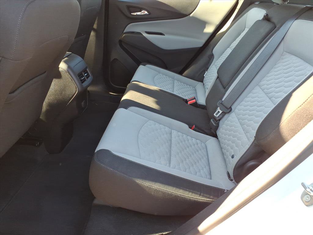 Used 2018 Chevrolet Equinox LS image 11
