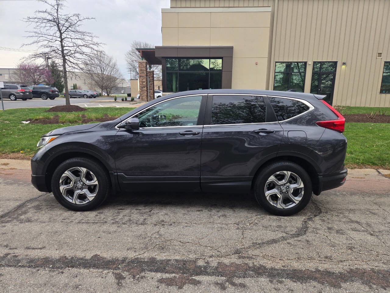 Used 2018 Honda CR-V EX image 9