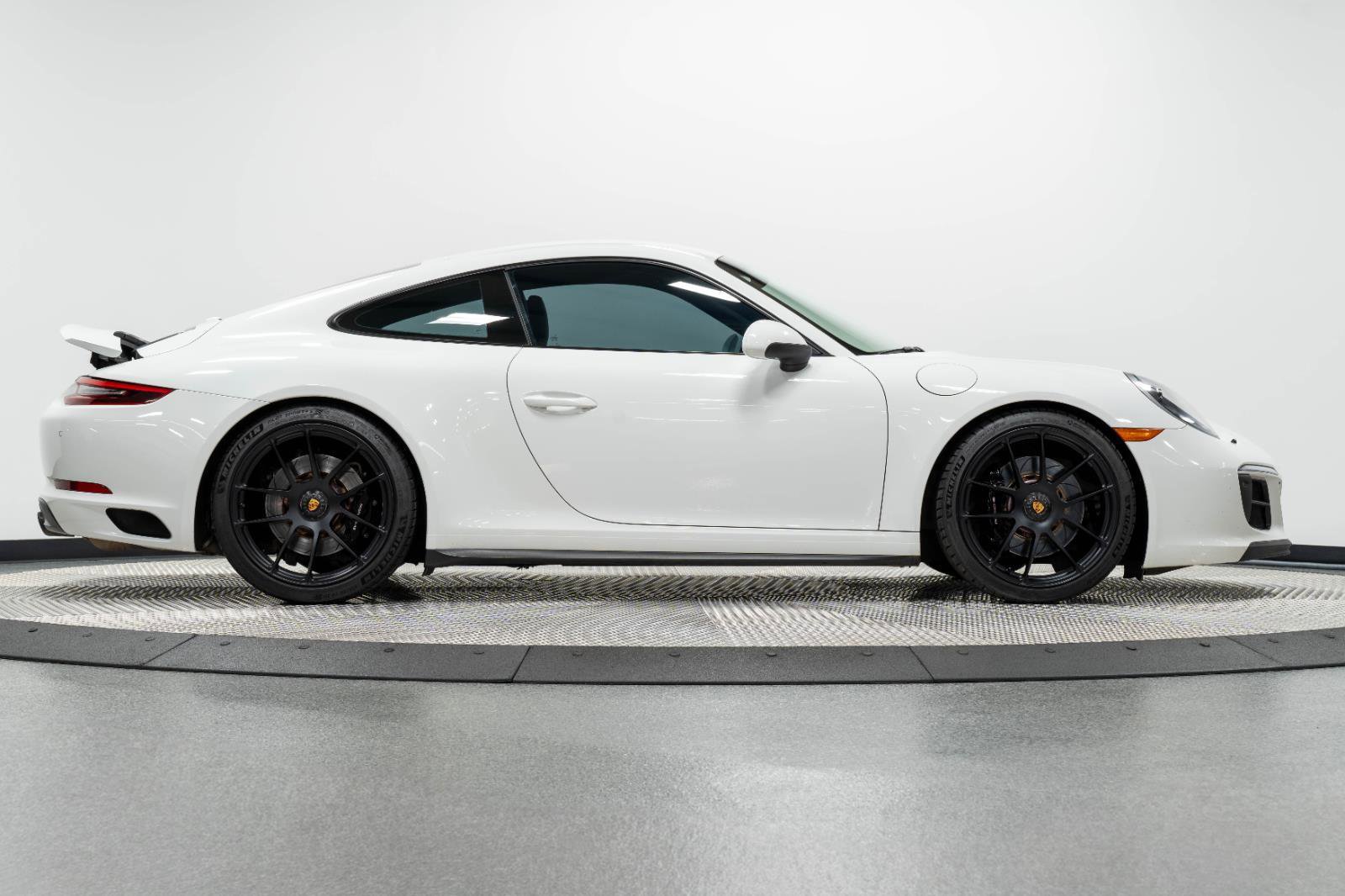 Used 2018 Porsche 911 Carrera GTS image 20