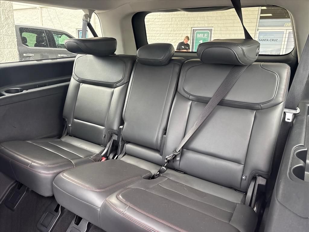Used 2025 Ford Expedition Max Active AWD/4WD image 11
