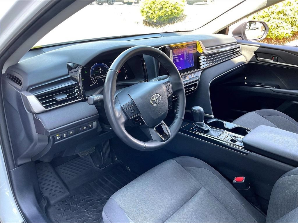 Used 2025 Toyota Camry LE w/ Convenience Package AWD/4WD image 8