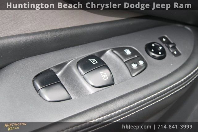 Used 2022 Nissan Murano S image 11