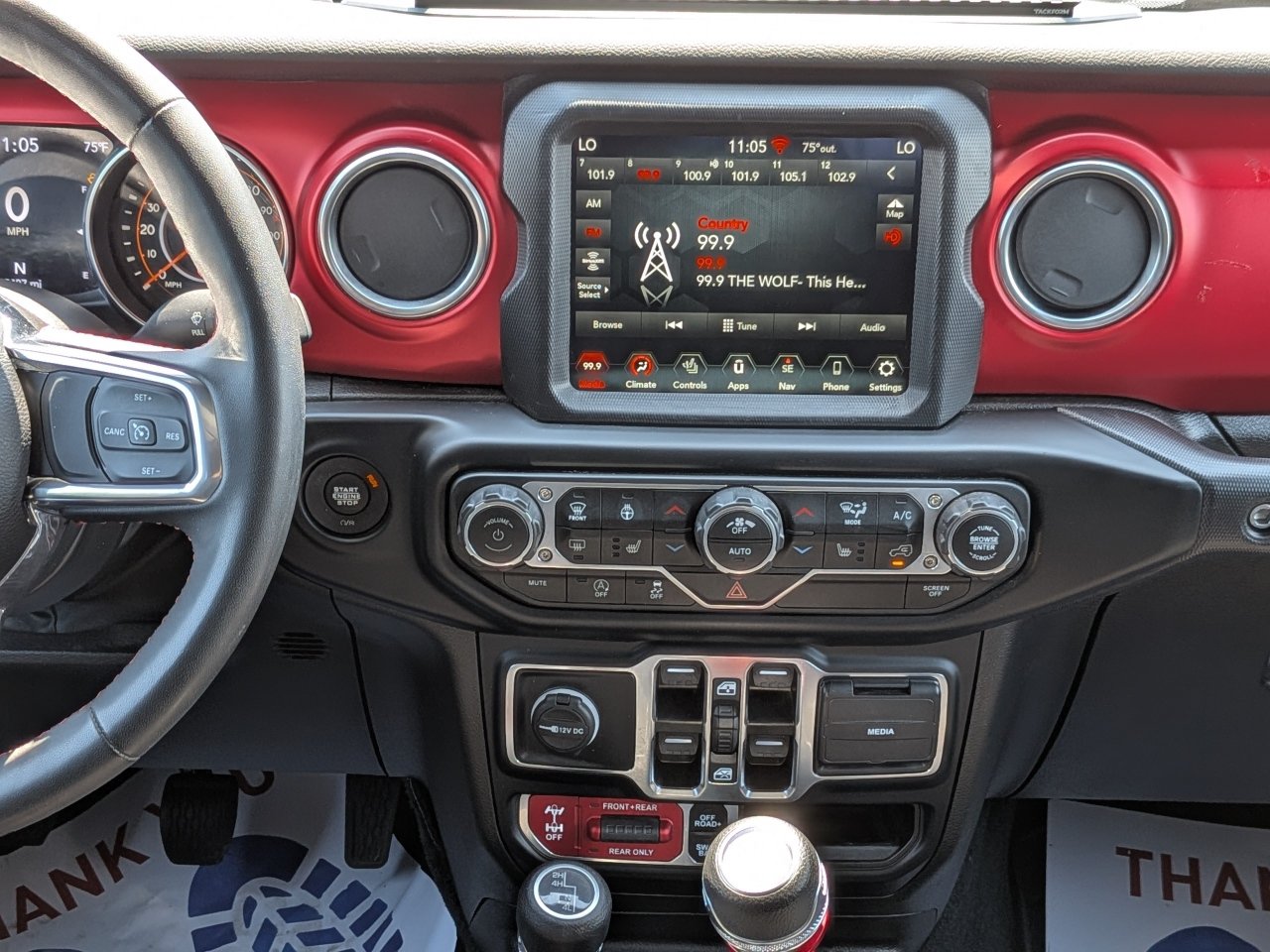 Used 2023 Jeep Gladiator Sport AWD/4WD image 19