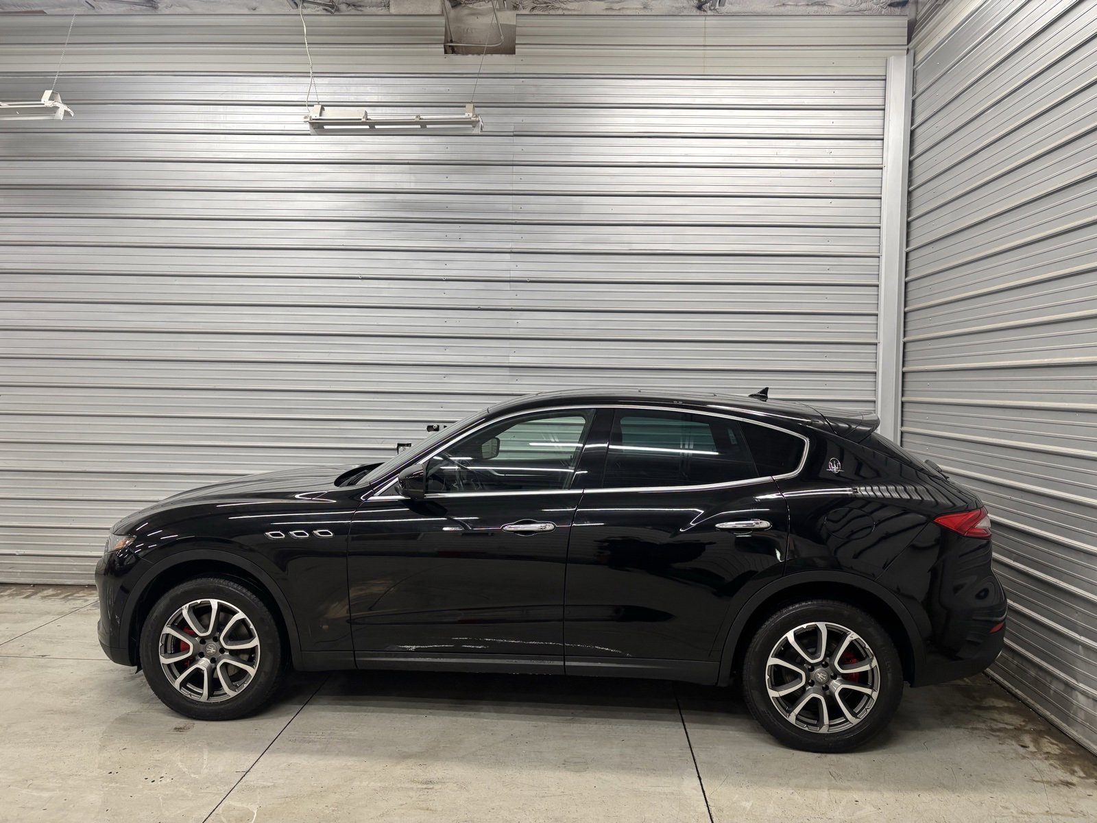 Used 2018 Maserati Levante image 8