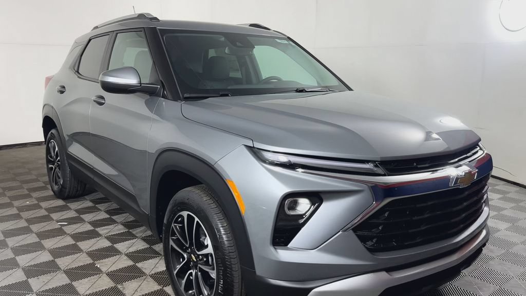 New 2026 Chevrolet TrailBlazer LT w/ Convenience Package AWD/4WD image 3