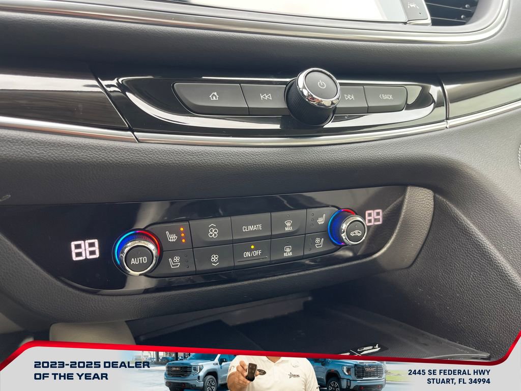 Used 2023 Buick Enclave Premium w/ Experience Buick Package image 31