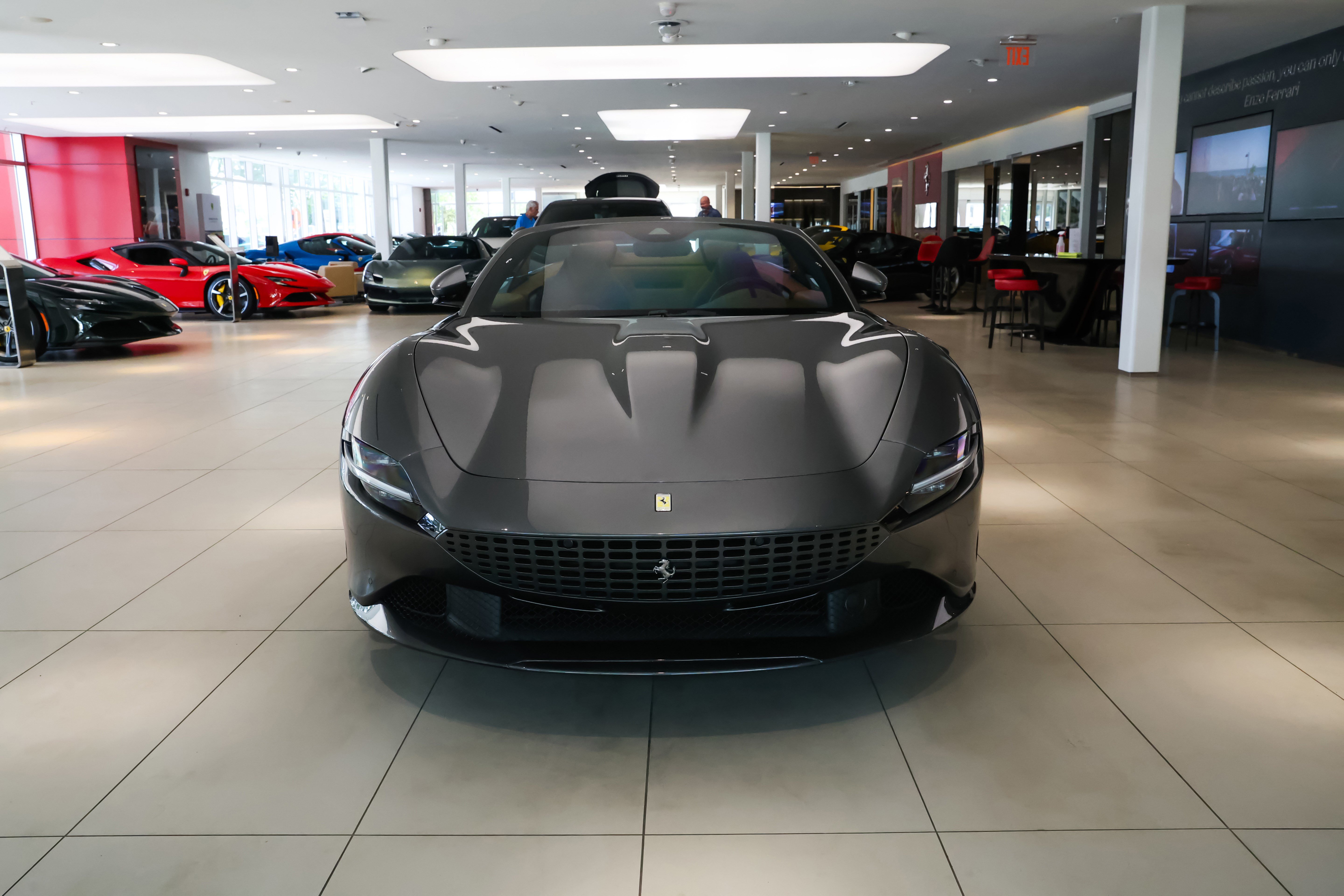 Used 2025 Ferrari Roma Spider RWD image 30