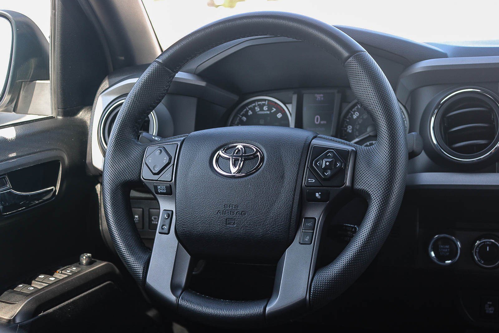 Certified 2022 Toyota Tacoma TRD Pro AWD/4WD image 16