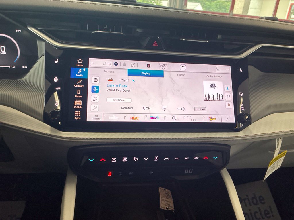 New 2026 Jeep Cherokee Limited AWD/4WD image 32