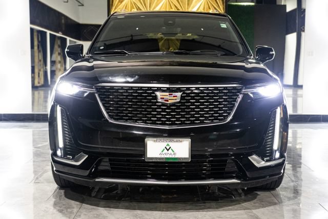 Used 2024 Cadillac XT6 Premium Luxury w/ Technology Package FWD image 3