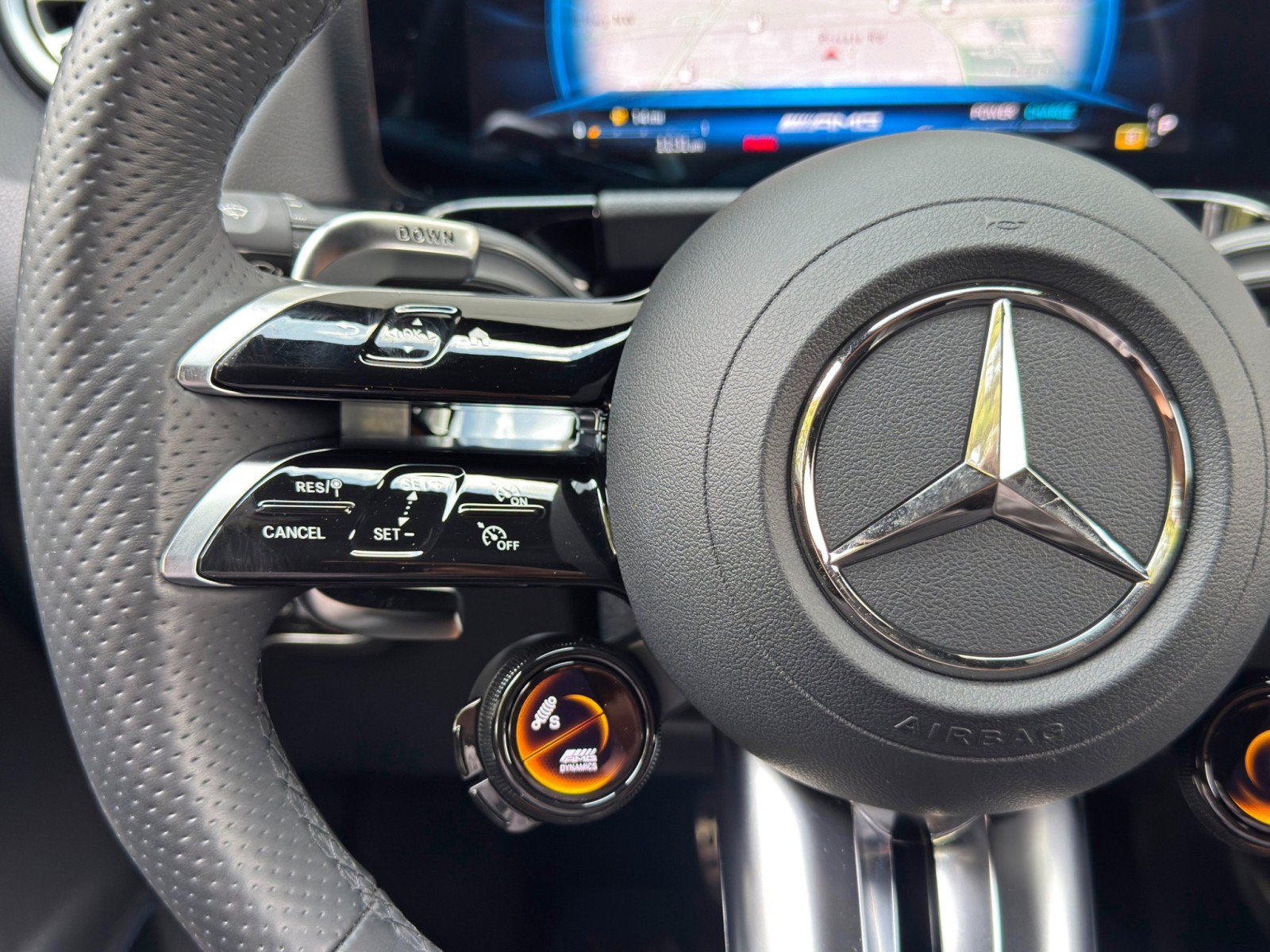Used 2025 Mercedes-Benz GLA 35 AMG 4MATIC w/ Exclusive Trim Package image 23