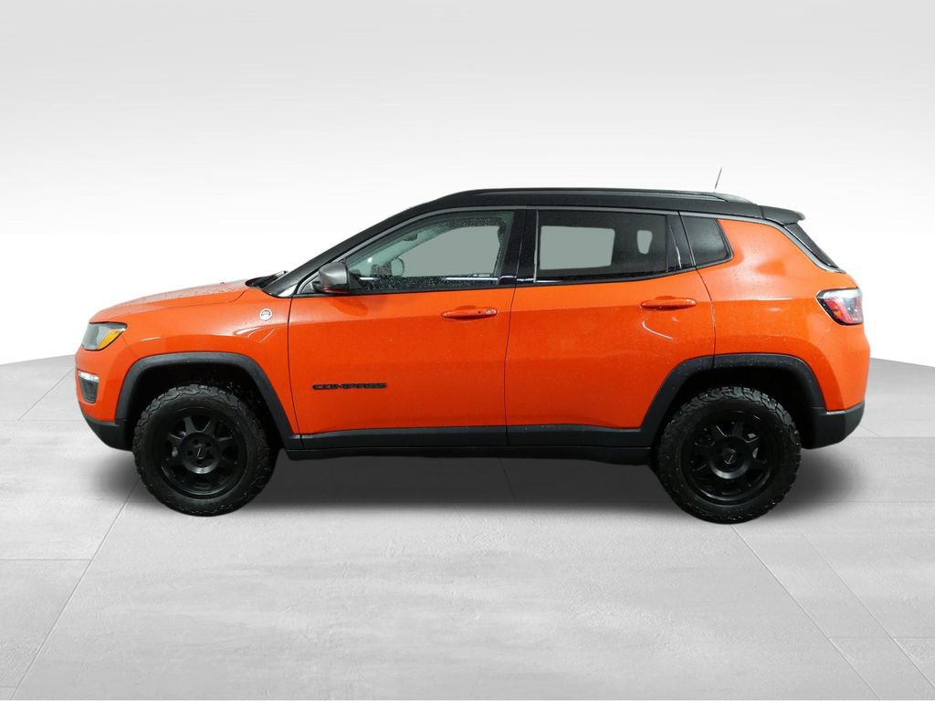 Used 2019 Jeep Compass Trailhawk w/ Leather Interior Group AWD/4WD image 6
