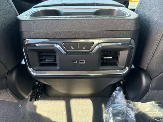 New 2026 GMC Sierra 2500 Denali w/ Denali Reserve Package image 14