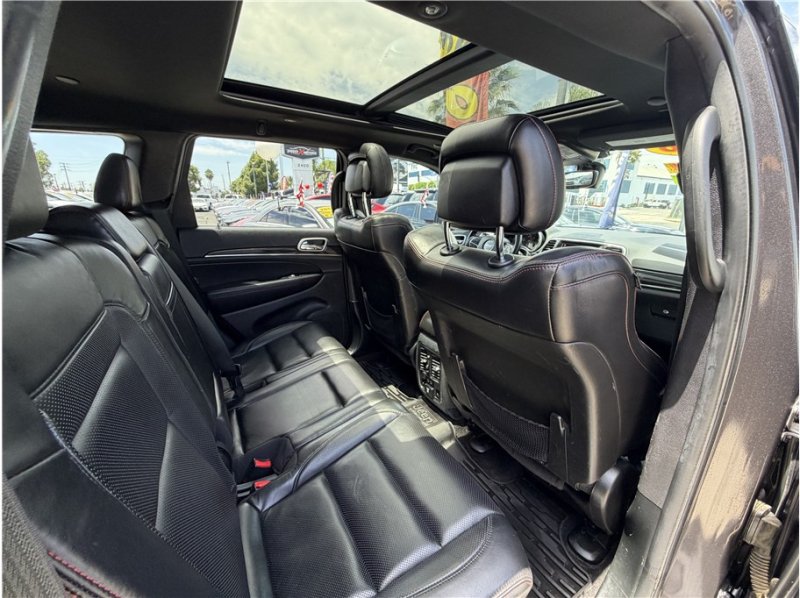 Used 2018 Jeep Grand Cherokee Trailhawk w/ Trailhawk Luxury Group AWD/4WD image 26