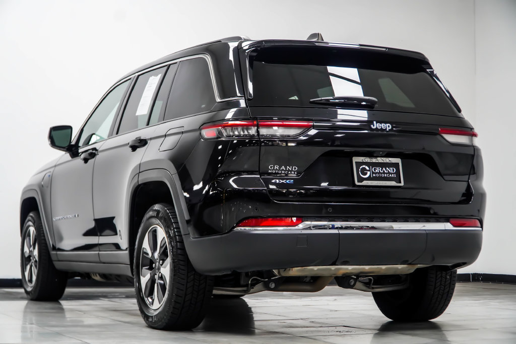 Used 2024 Jeep Grand Cherokee Limited 4xe AWD/4WD image 15