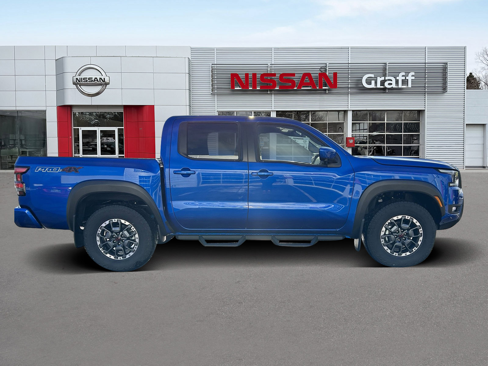 New 2026 Nissan Frontier PRO-4X w/ Pro-4x Convenience Package image 3