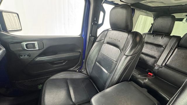 Used 2019 Jeep Wrangler Unlimited Sahara AWD/4WD image 13
