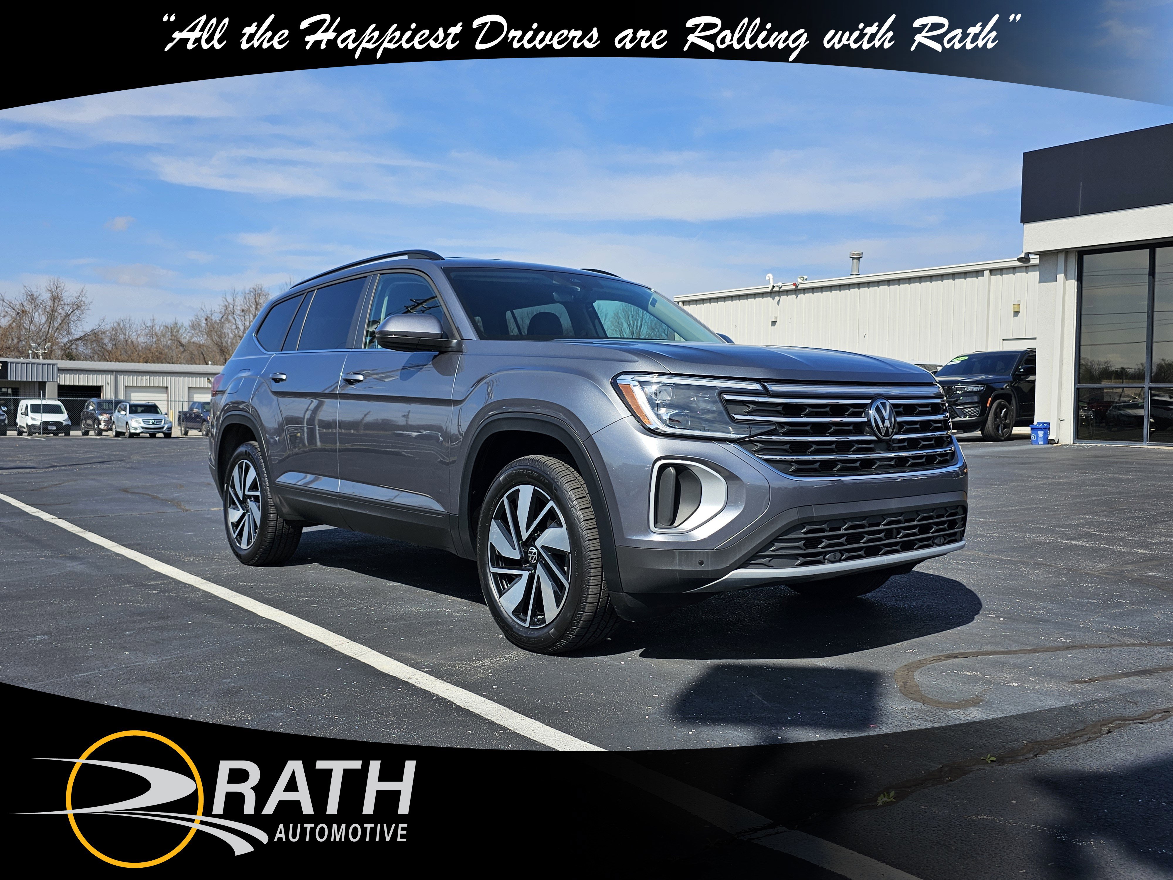 Used 2025 Volkswagen Atlas SE image 4