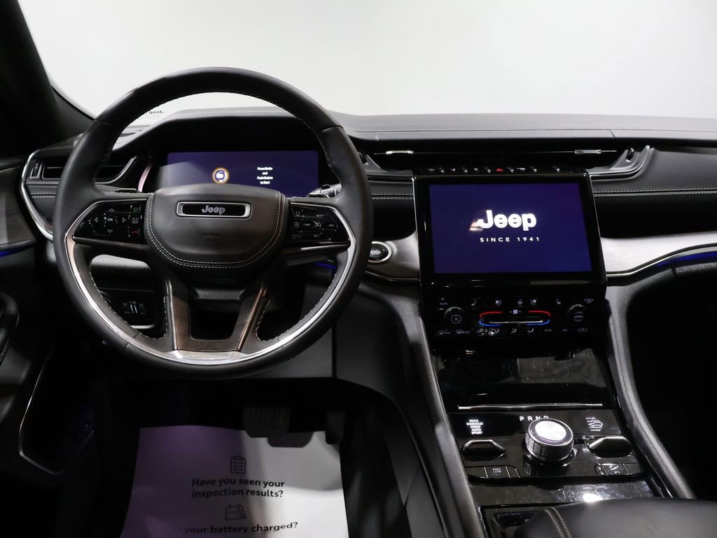 Used 2023 Jeep Grand Cherokee Overland w/ Luxury Tech Group IV image 18