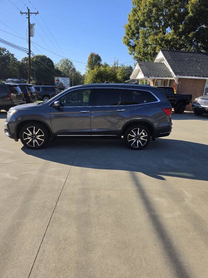 Used 2019 Honda Pilot Touring image 2