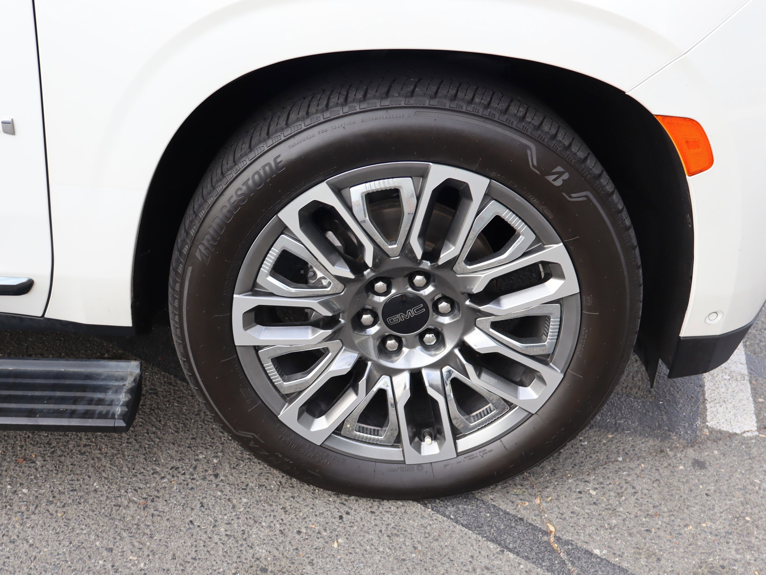 Certified 2023 GMC Yukon Denali Ultimate image 43