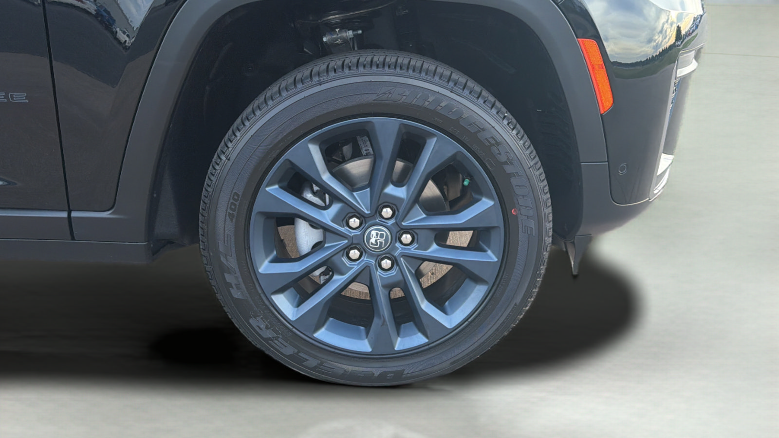 New 2026 Jeep Grand Cherokee Limited AWD/4WD image 10