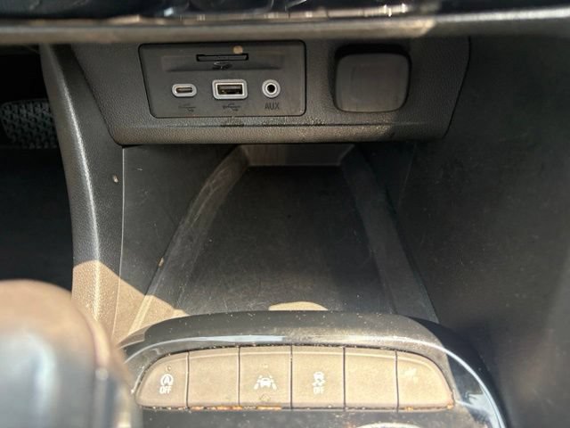 Used 2020 Buick Encore GX Essence w/ Experience Buick Package FWD image 25