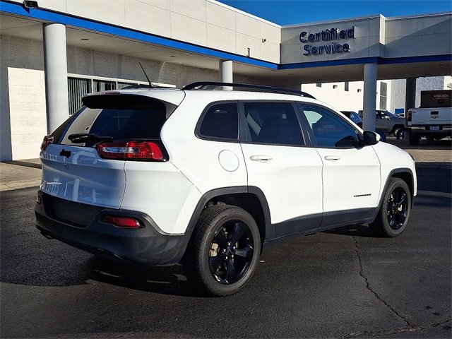 Used 2018 Jeep Cherokee Latitude w/ Altitude Package image 6
