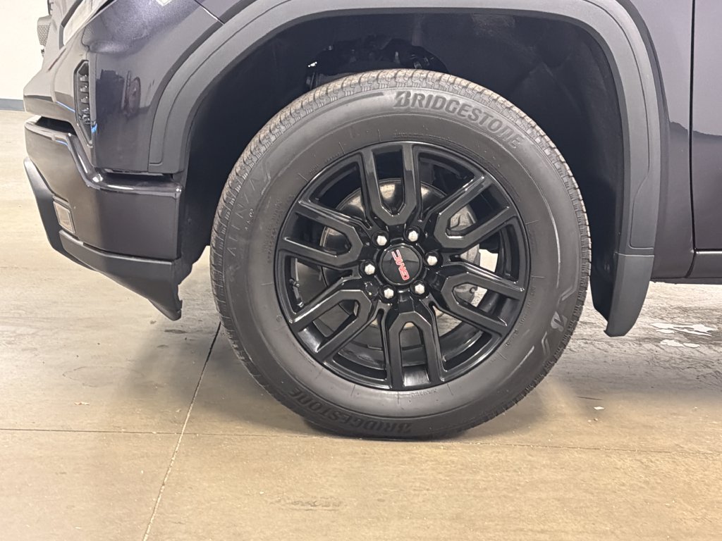 Used 2024 GMC Sierra 1500 Elevation AWD/4WD image 8