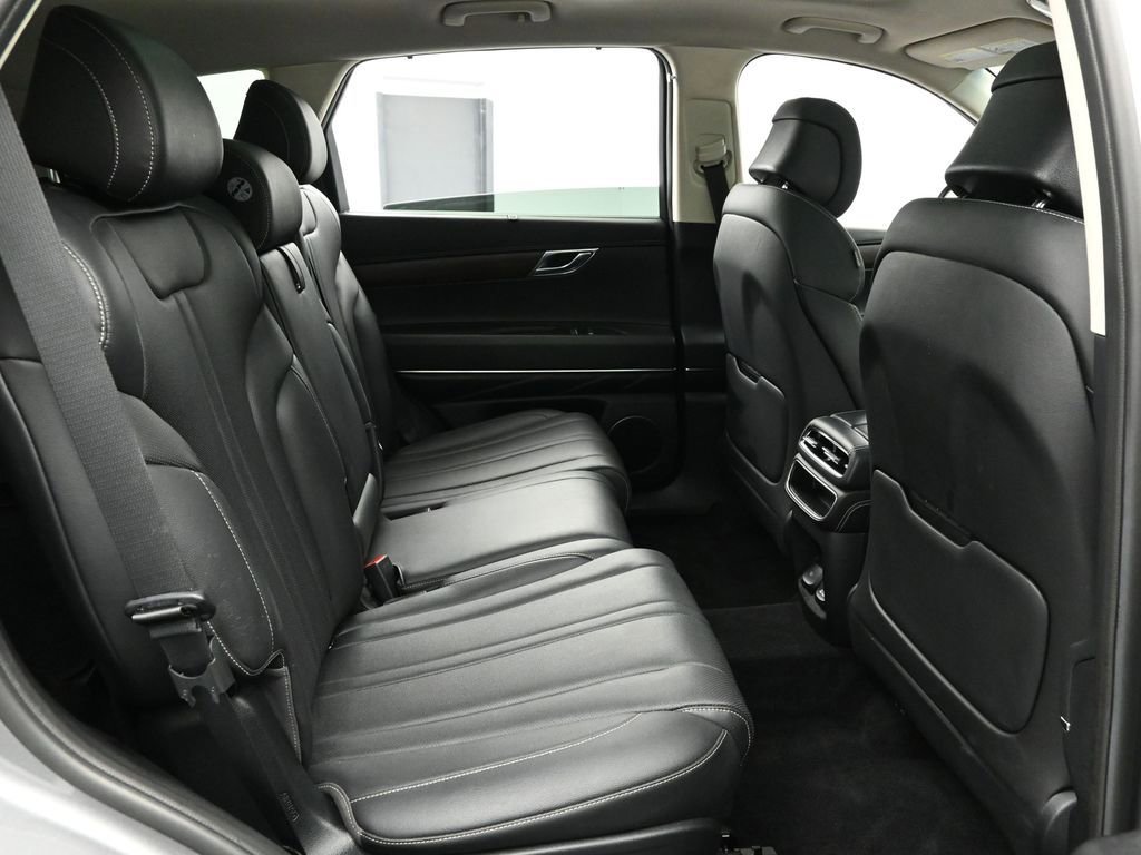 Used 2021 Genesis GV80 2.5T image 19