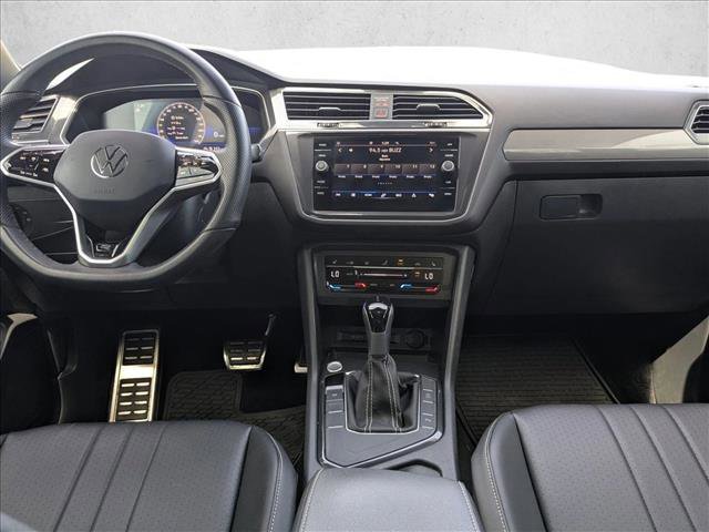 Used 2023 Volkswagen Tiguan SE R-Line image 16