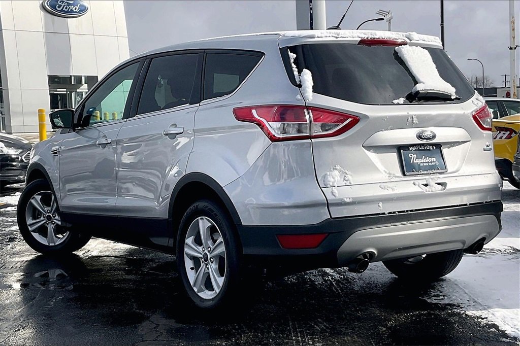 Used 2015 Ford Escape SE image 9