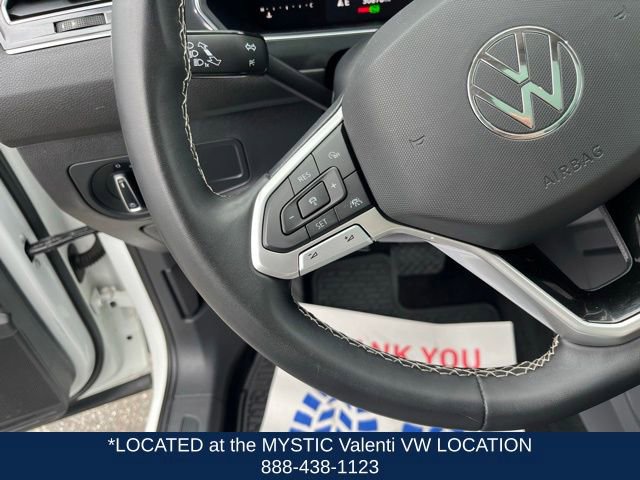 Certified 2023 Volkswagen Tiguan SE w/ Panoramic Sunroof Package AWD/4WD image 43