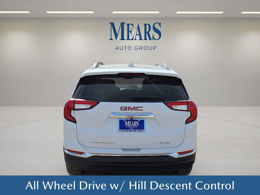 Used 2024 GMC Terrain SLT image 5