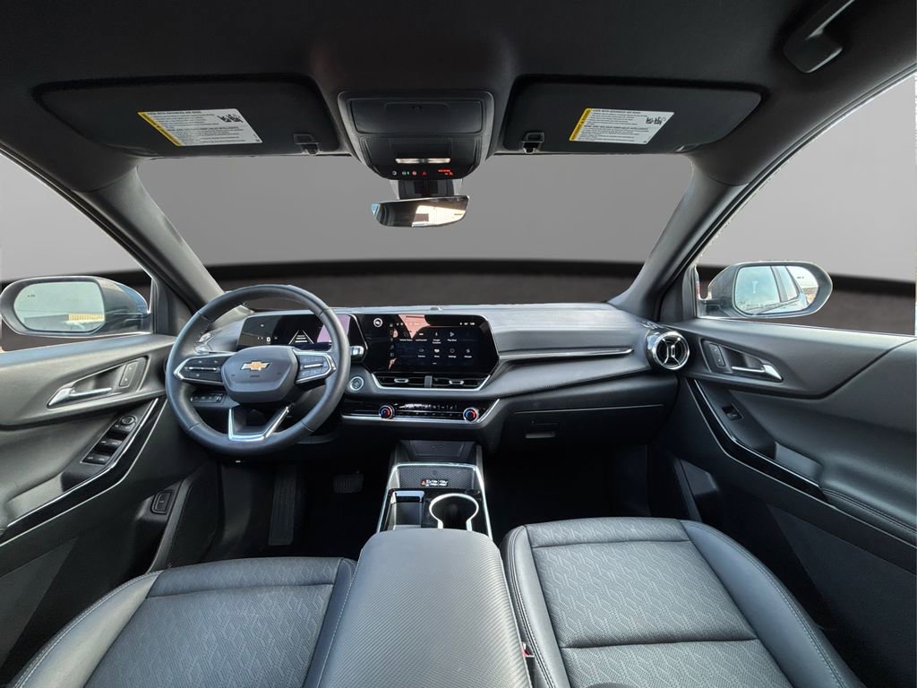 Used 2025 Chevrolet Equinox LT w/ Convenience Package II image 28