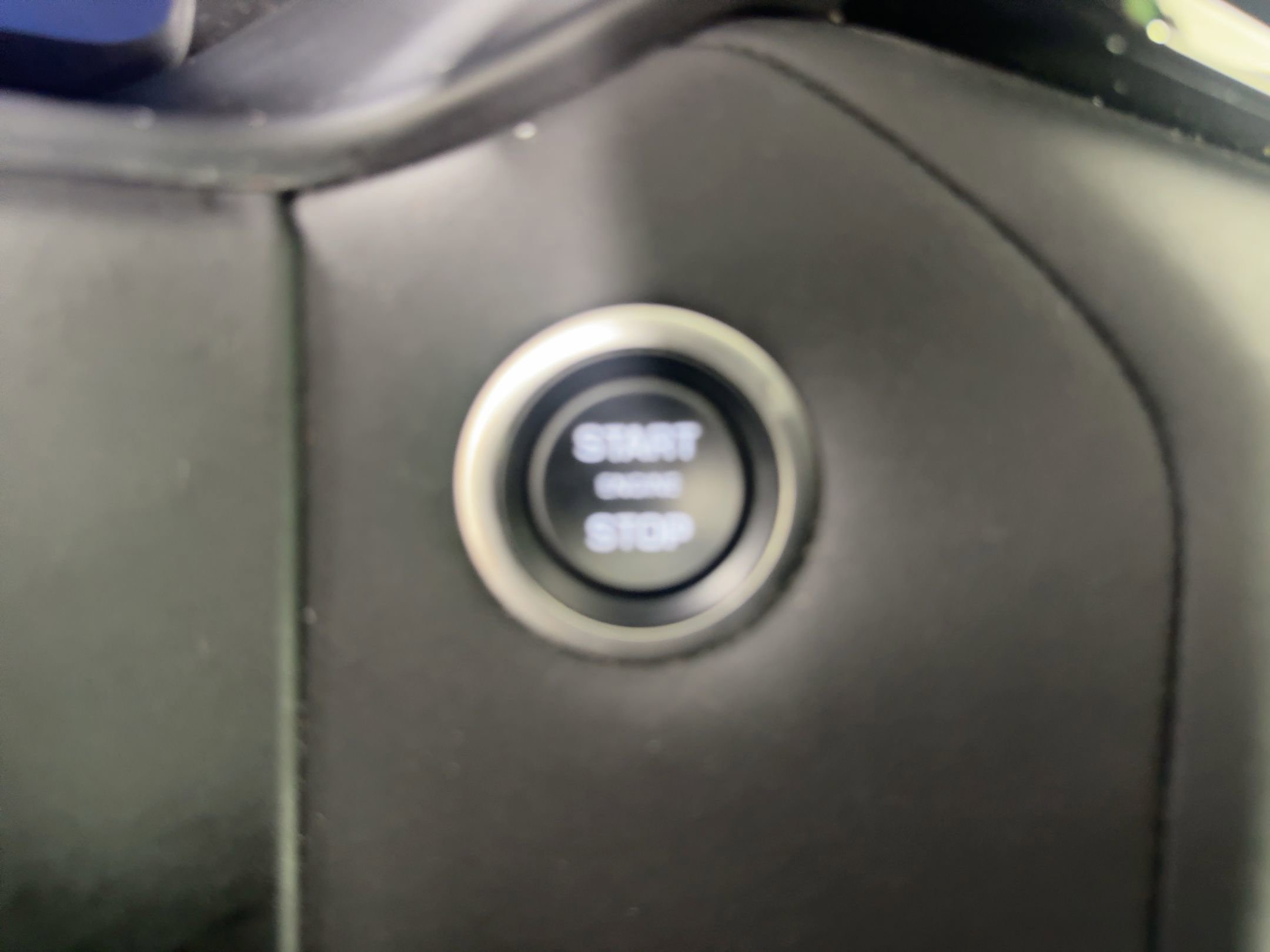 Used 2025 Land Rover Range Rover Velar Dynamic SE image 24