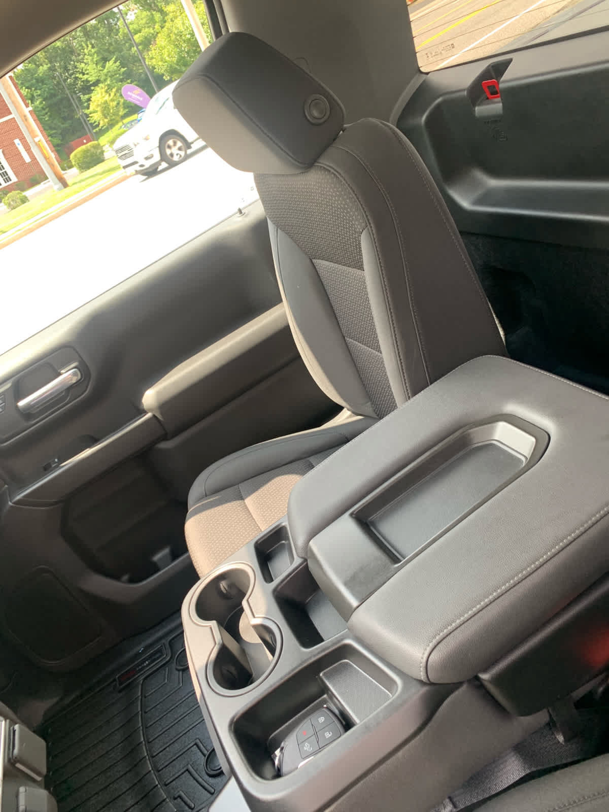 Used 2025 GMC Sierra 1500 Pro w/ Pro Value Package AWD/4WD image 18