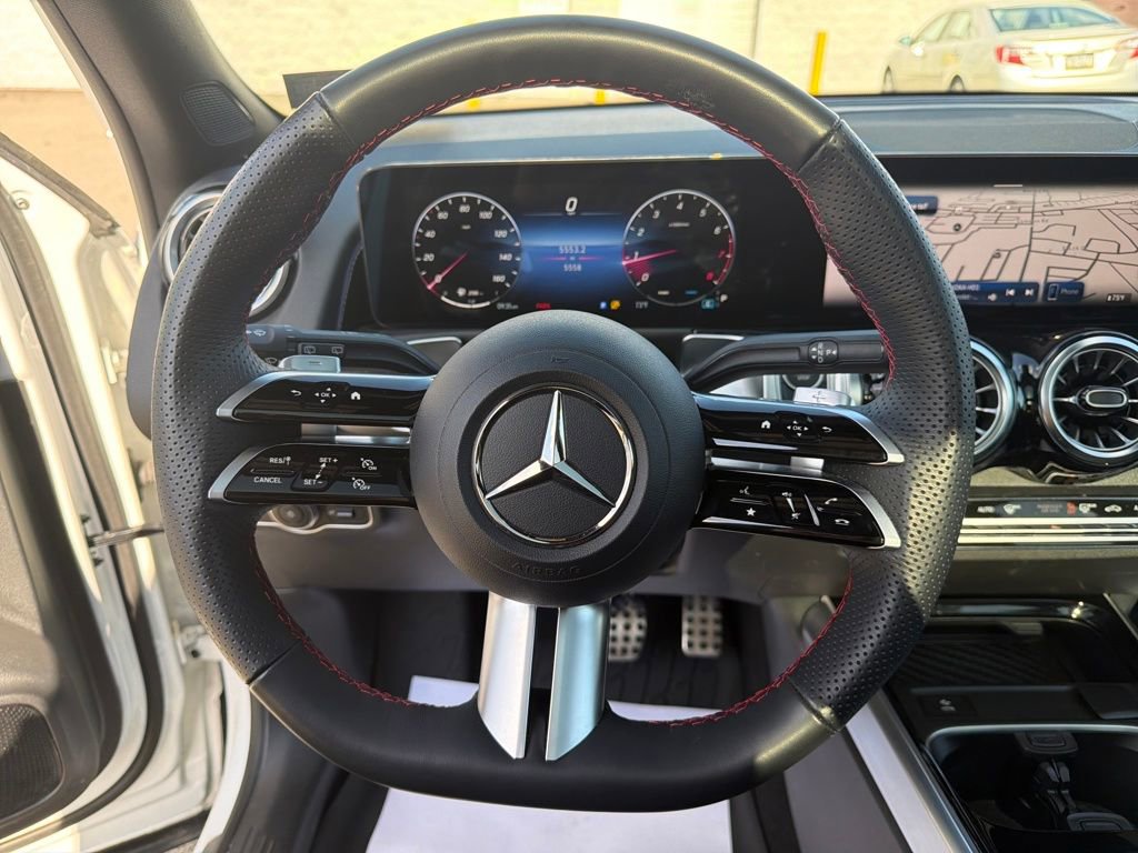 Used 2025 Mercedes-Benz GLB 250 GLB 250 image 14